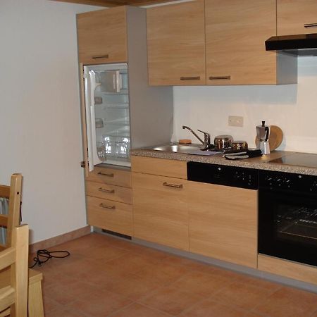 Ferienwohnung Rustico Pacifico Brontallo Zimmer foto